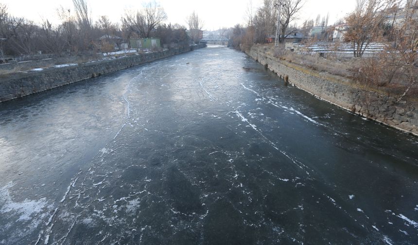 Kars, Ardahan ve Ağrı'da soğuk hava etkili oluyor