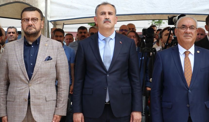 Ağrı'da iş insanı tarafından donatılan 14 kütüphanenin açılışı yapıldı